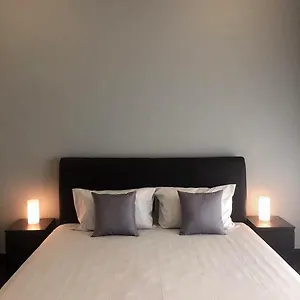 Hotel Banyan Tree